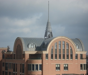 dakvormen, gebogen dak, halfrond, eindhoven, 2009, foto joostdevree (klik voor groter)